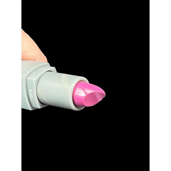 KAB Cosmetics Red Velvet Lip Makeup Set - Lip Liner, Lipstick, Gloss, Sh… - Picture 4 of 16